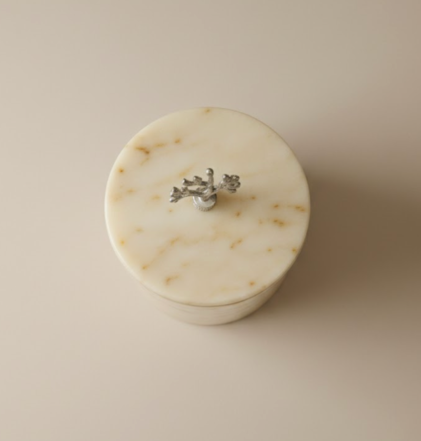 Honey Onyx Marble Waste Bin with Silver Handle – Lid Design